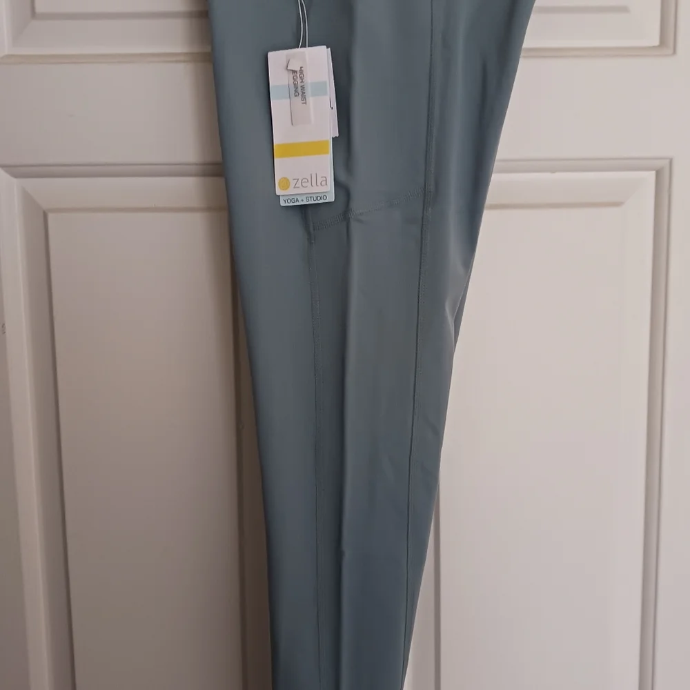 Zella Grey Thunder Legging and Sports Bra Set - Picture 9 of 11